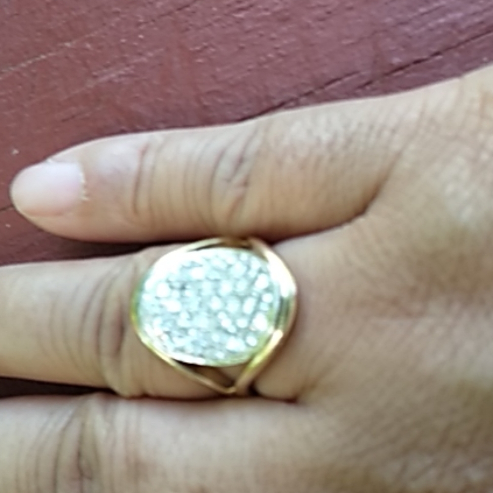 14 k yellow gold diamond ring